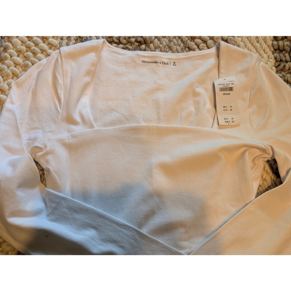 NWT Abercrombie & Fitch White Square Neck Long Sleeve Bodysuit M closet staples